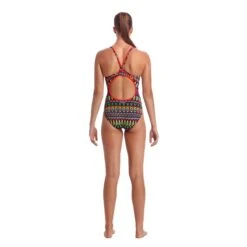 Funkita Damen Badeanzug Fire Tribe Diamond Back -Schwimmbekleidungs Geschäft Funkita Damen Badeanzug Fire Tribe Diamond Back 42 03