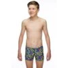 Maru Jungen Badehose Short BOOM -Schwimmbekleidungs Geschäft Maru Jungen Badehose mit Bein SHARK ATTACK 359 01